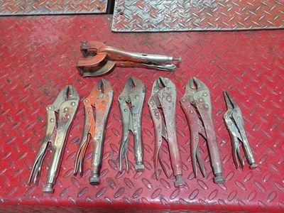 Vice grips locking pliers