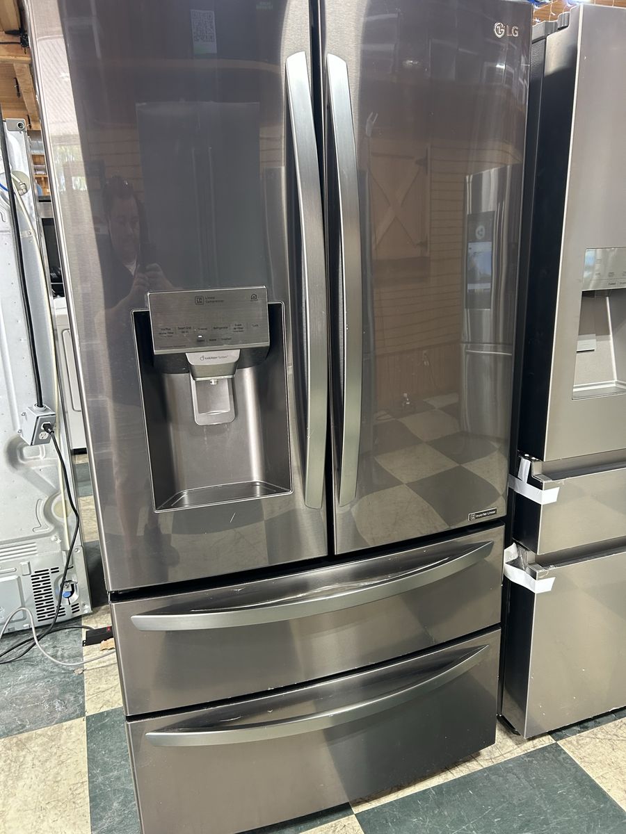 Memorial Day savings French Door Refrigerator with Ice & Water 3-Year Warranty