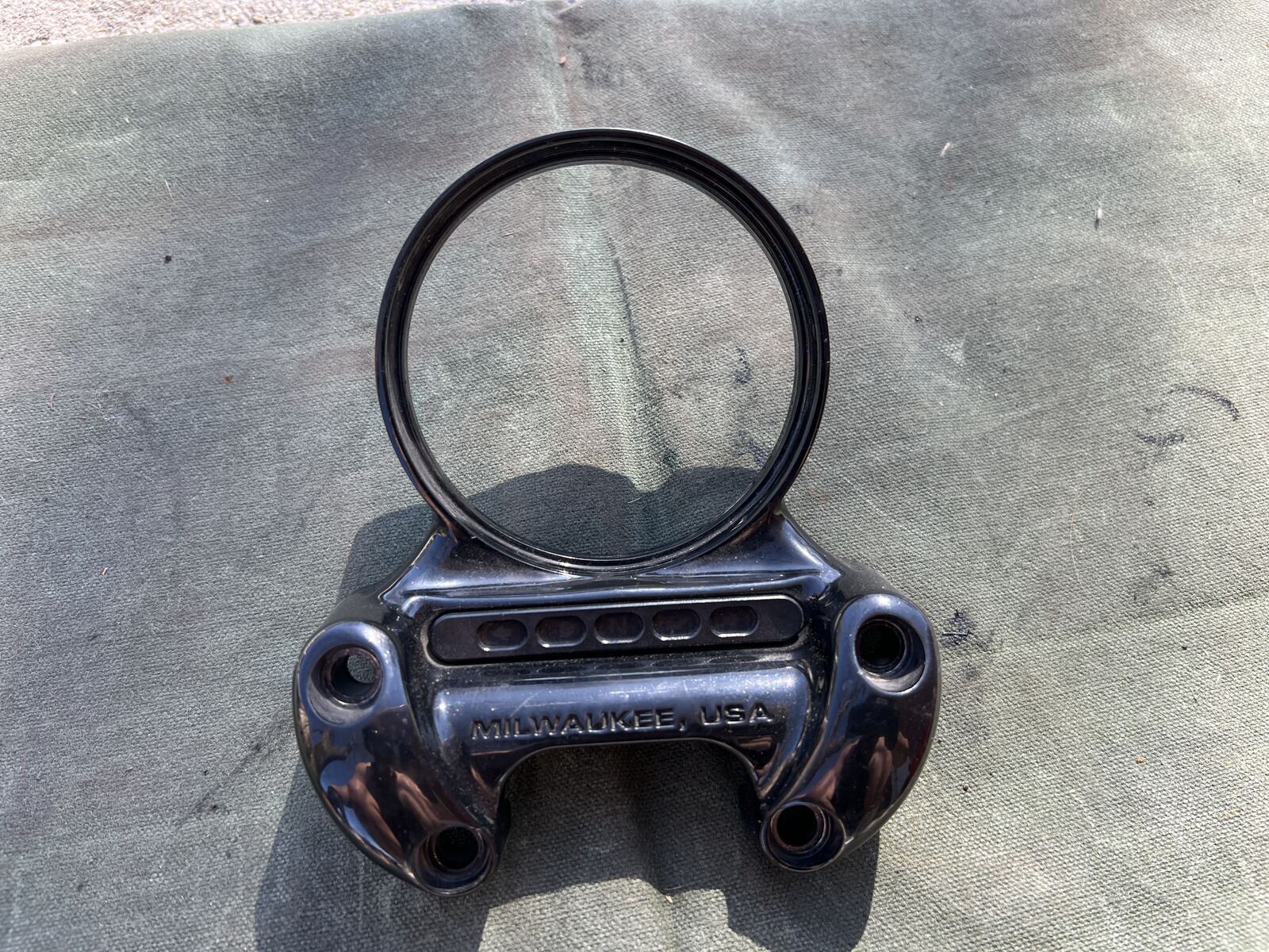 2016 Harley Davidson Speedometer Housing