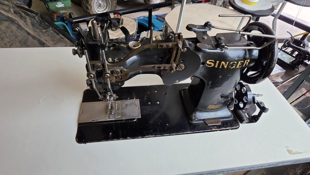 SINGER 72W19 Hem stitcher