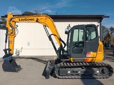 Excavator 909