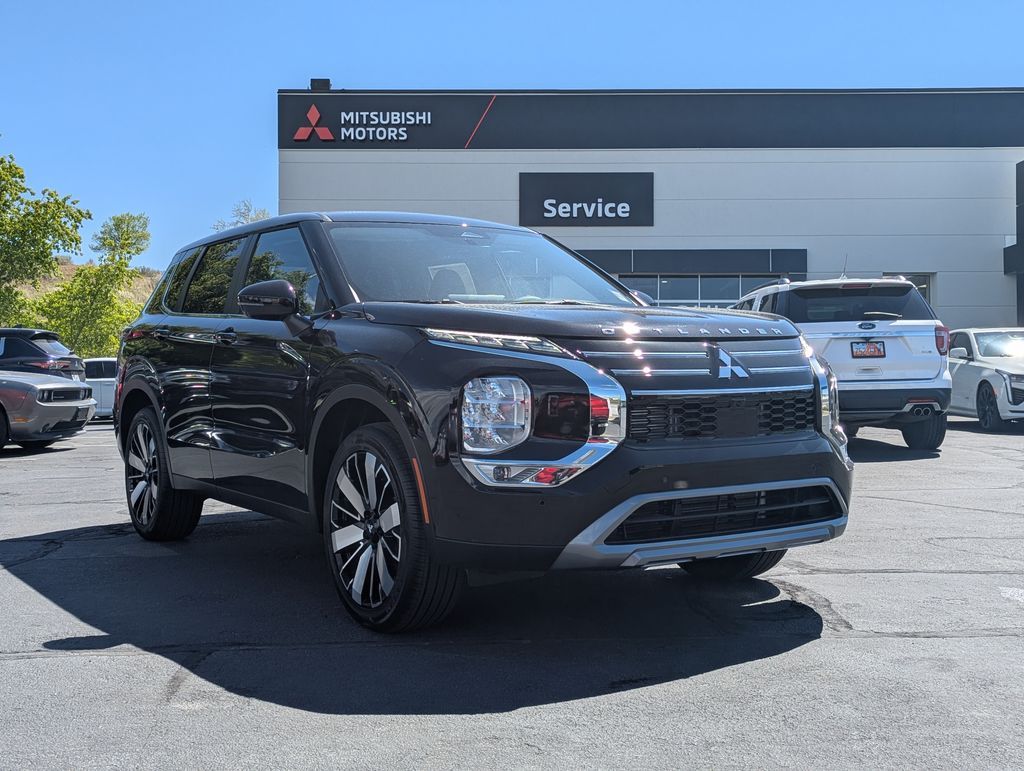 2026 Mitsubishi Outlander SE
