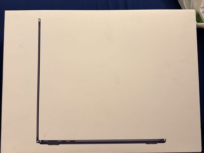 Apple MacBook Air 13-inch - M5 chip, 16GB memory, 1TB storage