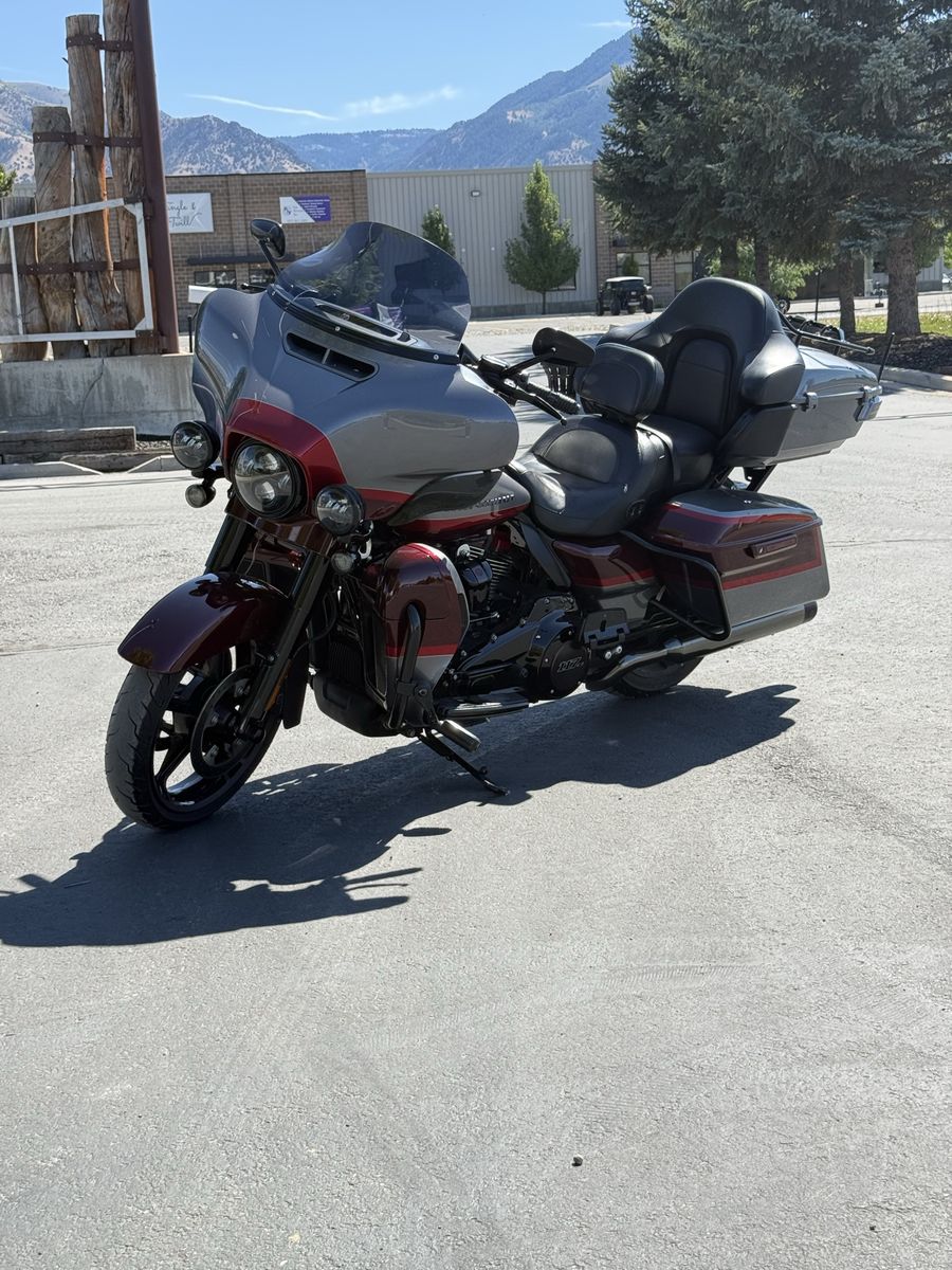 2019 Harley-Davidson CVO Street Glide Ultra