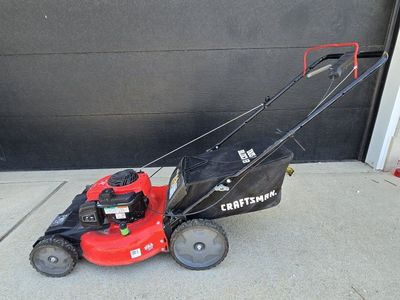 Craftsman M215 21" Self-Propelled Gas Mower (2022) - Starts Easy!