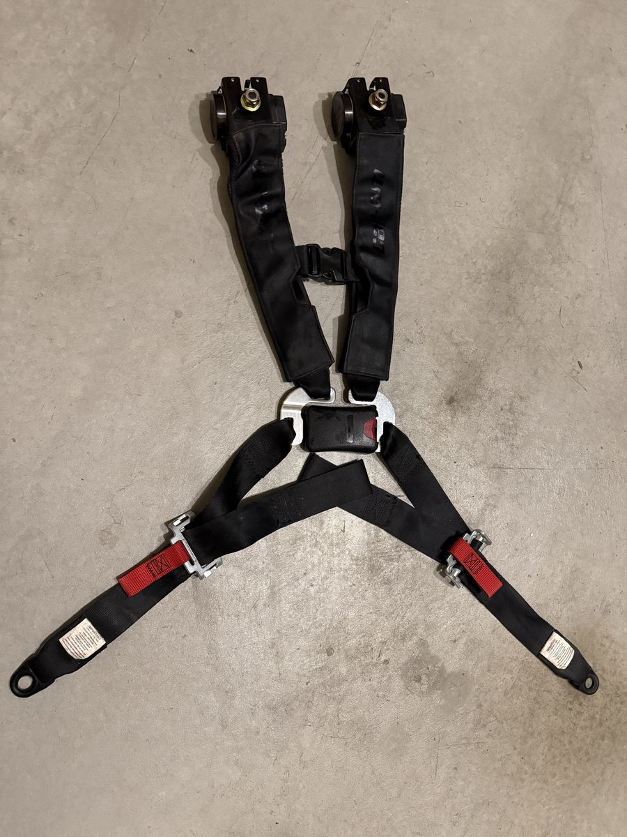Can-Am Retractable 4-Point Harnesses