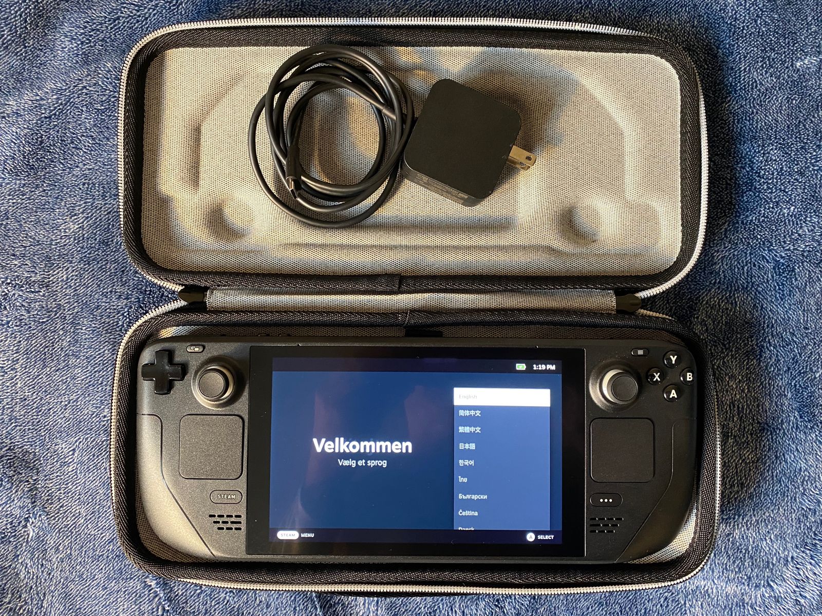 Like New 512GB LCD Steam Deck w/carrying case