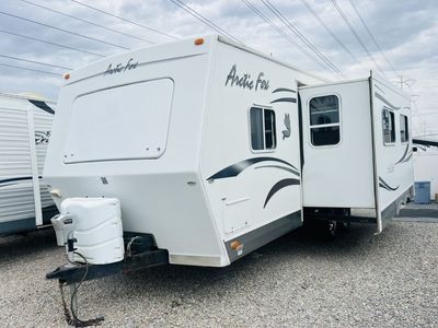 2007 Arctic Fox Silver Fox Edition four-season