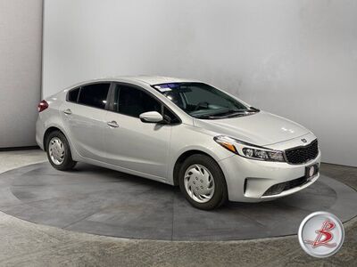 2017 KIA FORTE LX