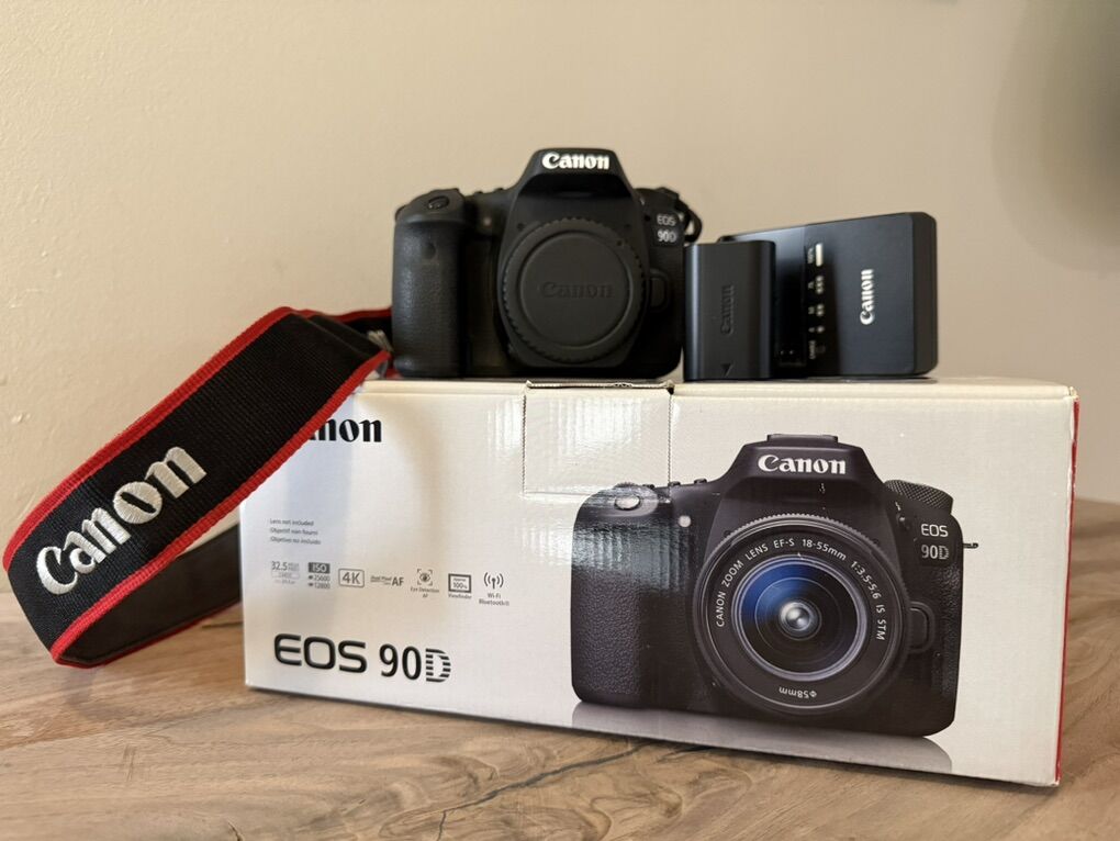 Canon 90D Camera