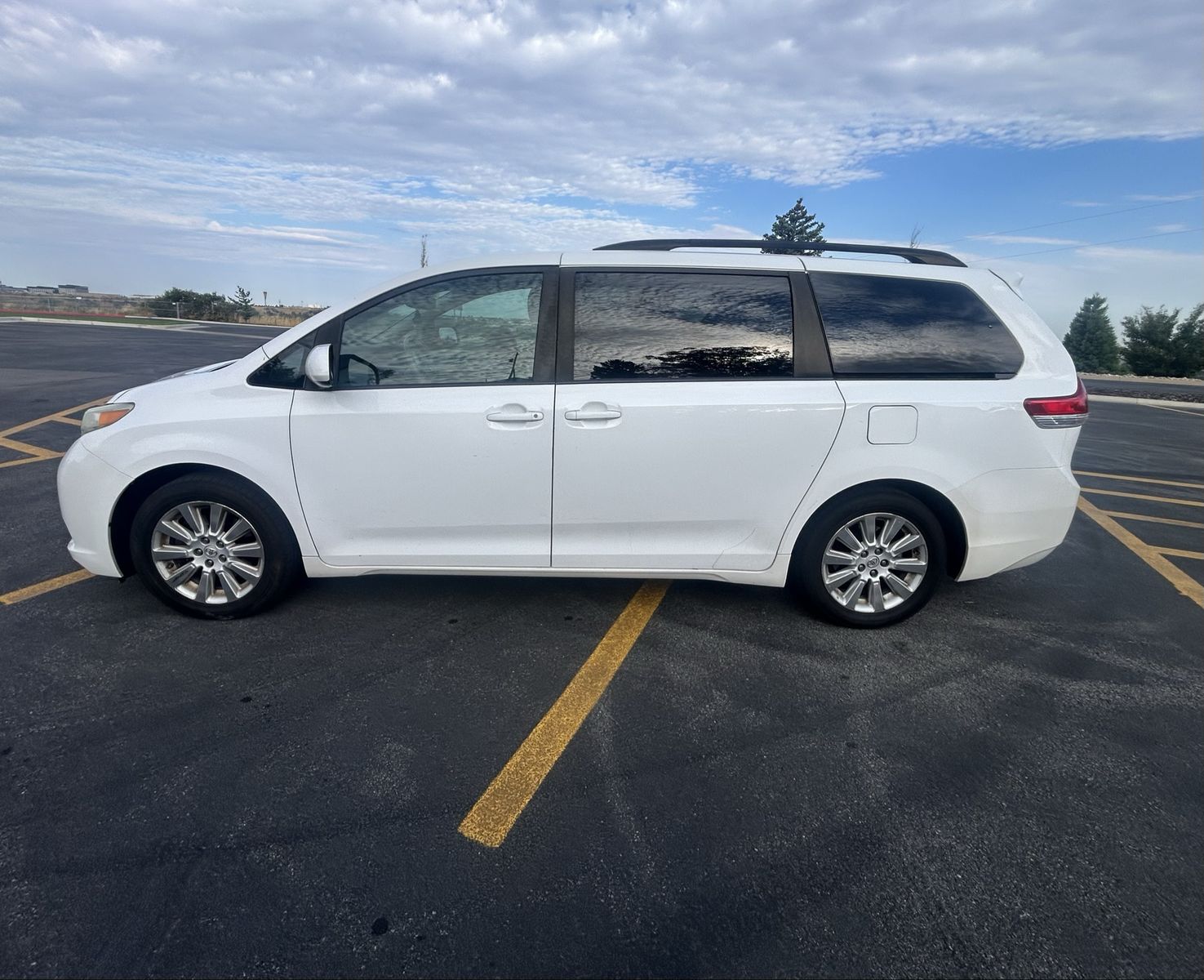 2014 Toyota Sienna L 7-Passenger