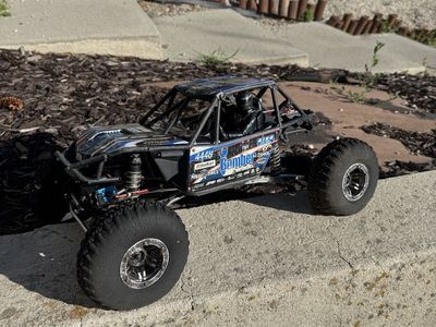 Axial RR10 bomber