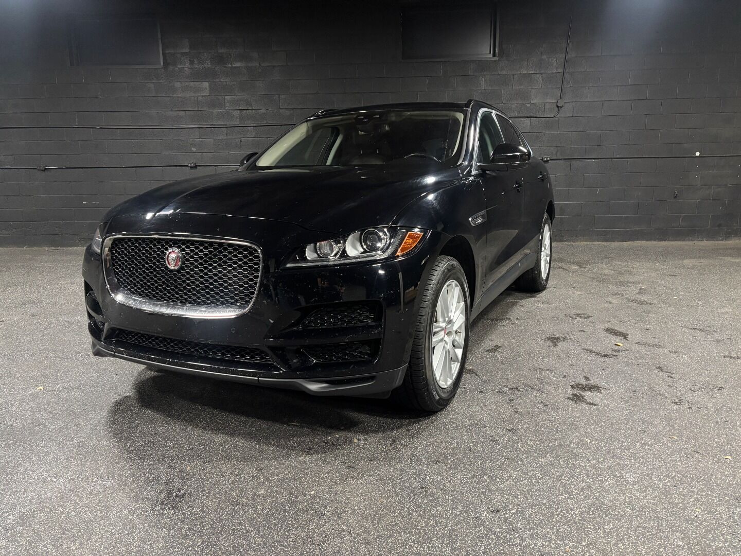 2017 Jaguar F-PACE 35t Prestige