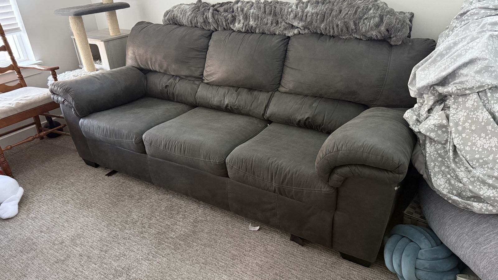 Gray Pull-Out Sofa Bed Couch - Functional and Versatile