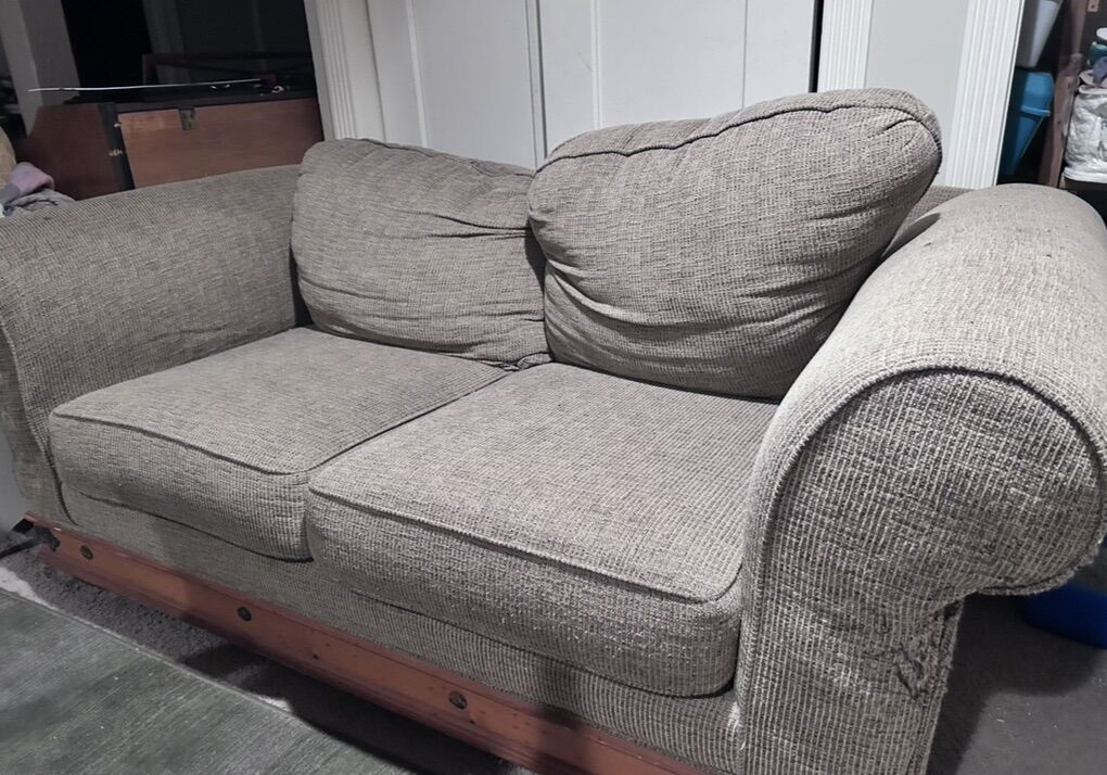Free couch