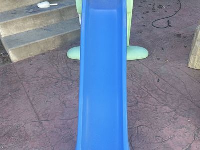 Kids' Blue & Green Plastic Outdoor Play Slide - Durable & Fun Toddler Toy