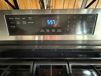 Samsung 5-Burner Gas Range - Black Stainless Steel with Air Fry & Self Clean