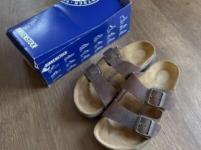 BIRKENSTOCK Arizona Taupe Sandals Like New
