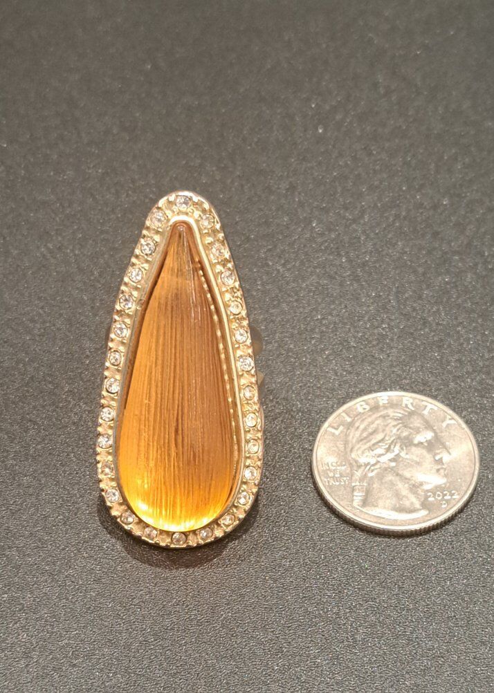 Large Orange Teardrop Stone Gold-tone Ring