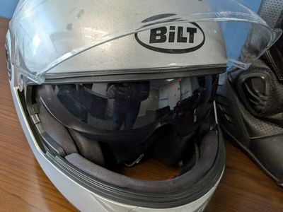 Bilt Bluetooth Silver Motorcycle Helmet + Free Gloves