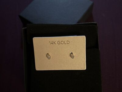 14kt Teardrop Stud Earring $75 OBO