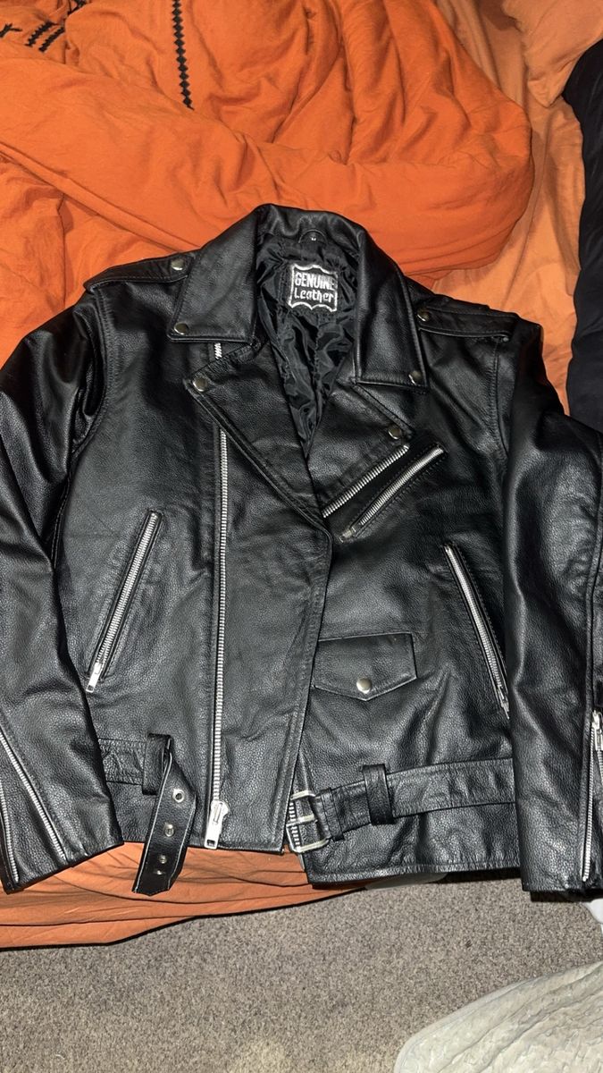 Women’s leather jacket