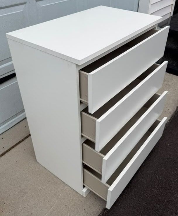 Main image 3