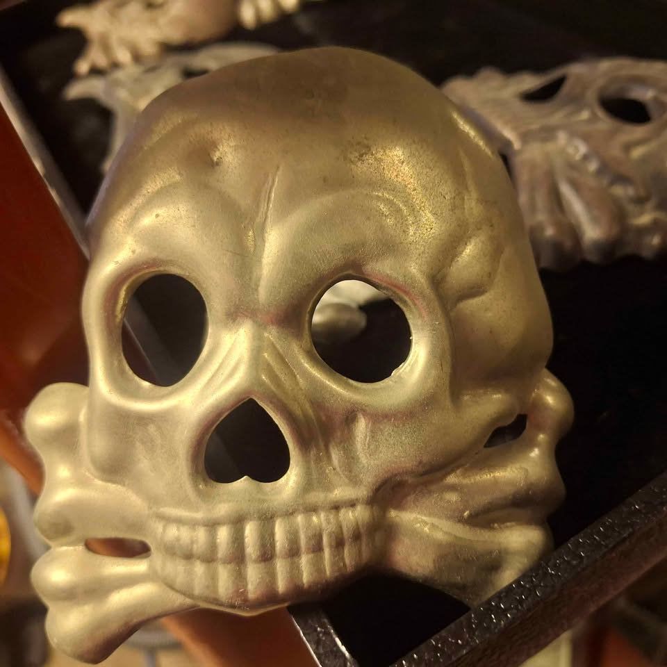 Main image 3