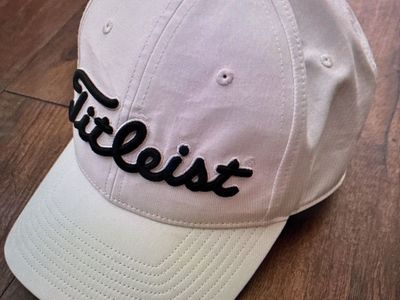 Titleist white golf hat adjustable like new Sewailo Golf Course AZ