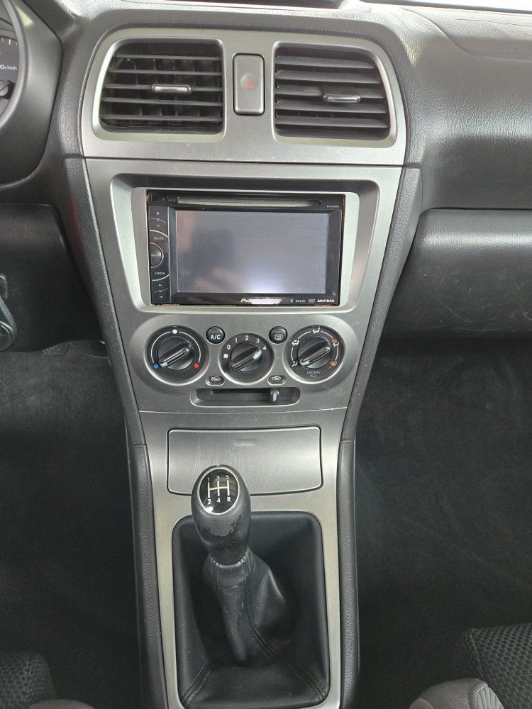Main image 6