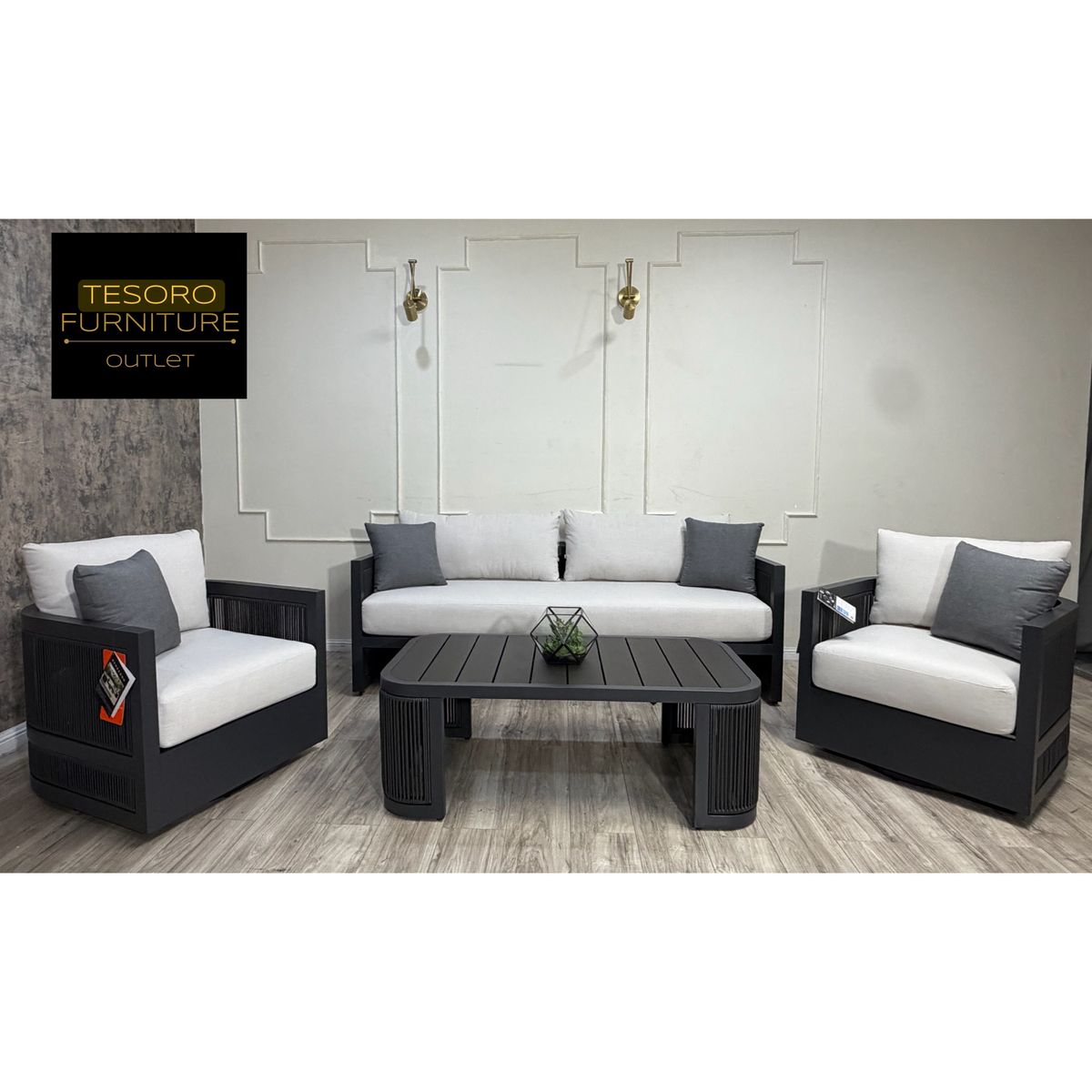 NEW HENREDON SUNBRELLA PATIO SET WE OFFER DELIVERY