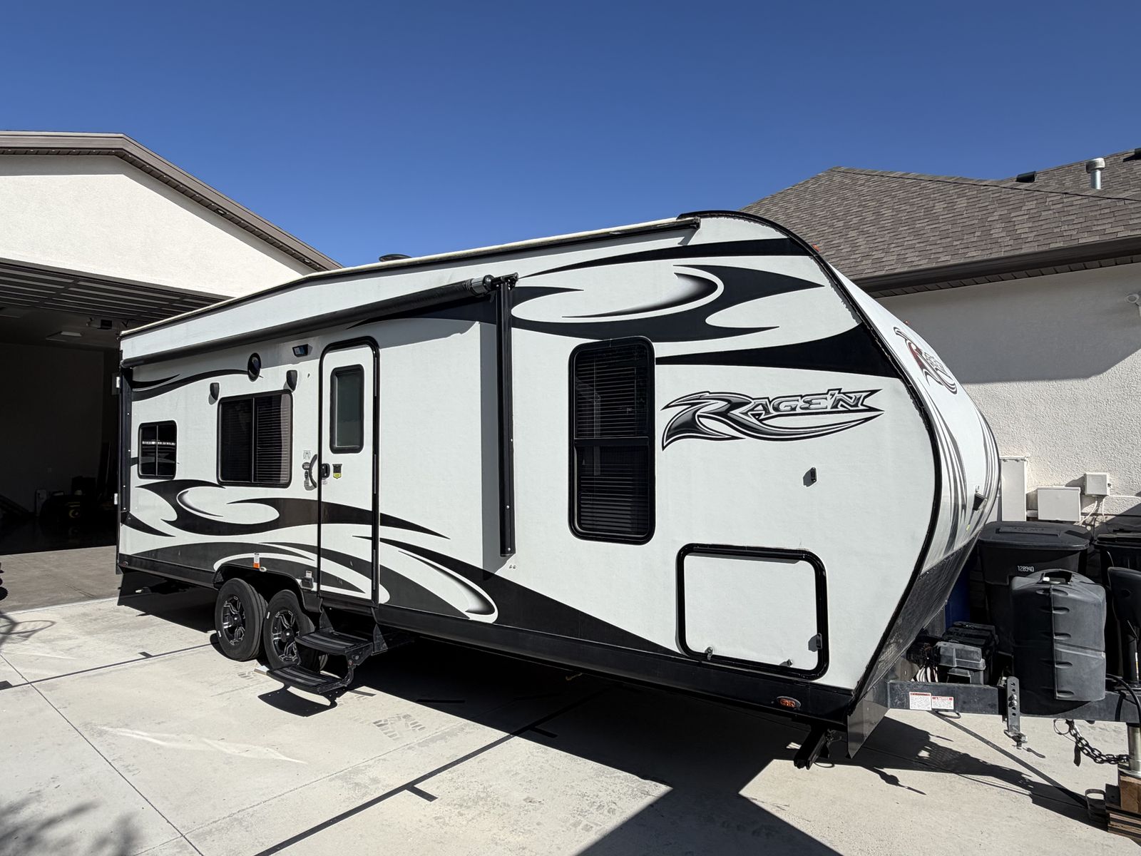 2019 Pacific Coachworks Rage’n Toy Hauler 