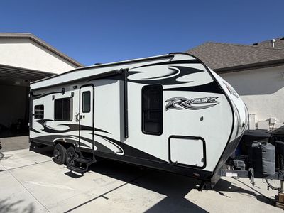 2019 Pacific Coachworks Rage’n Toy Hauler