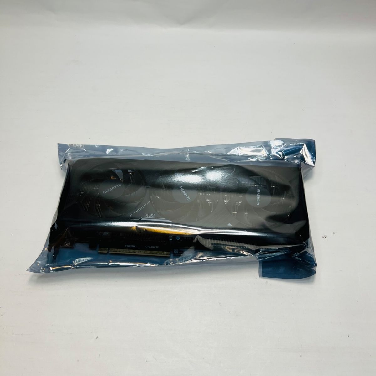 Main image 4