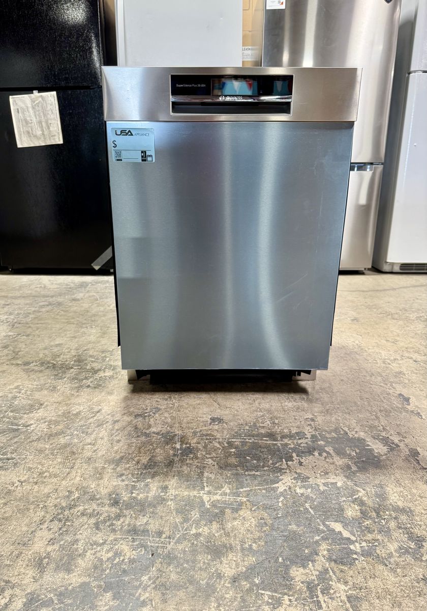 NEW BOSCH BENCHMARK SERIES STAINLESS DISHWASHER