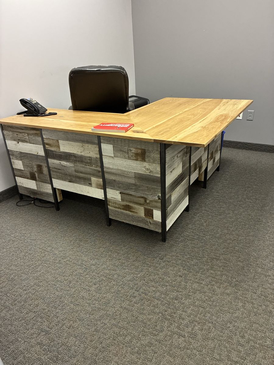 Nice Desk