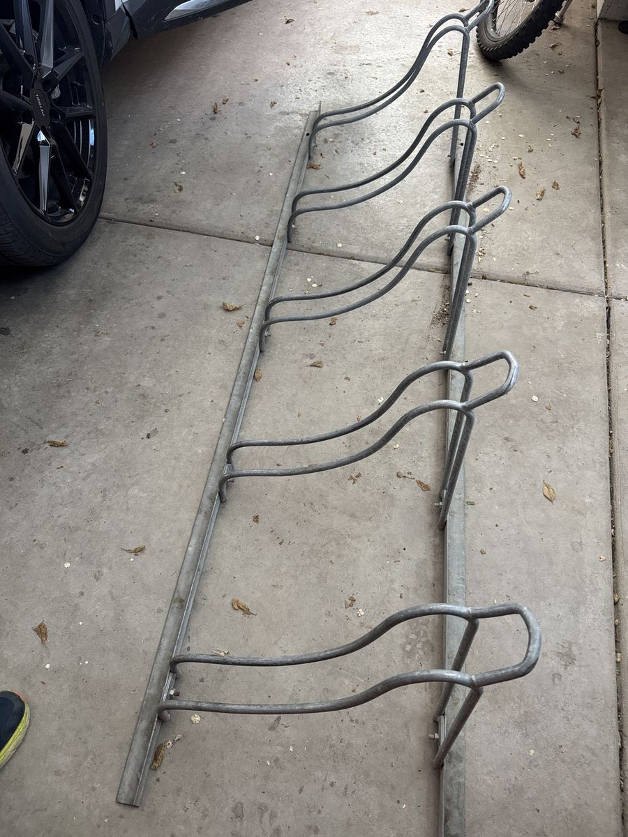 Heavy-Duty Galvanized Steel Bicycle Rack - Holds 5 Bikes - Freestanding/Mountable Bike Storage