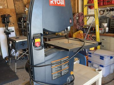 RYOBI Band Saw, Model: BS903, Works Well, Great for Woodworking Projects
