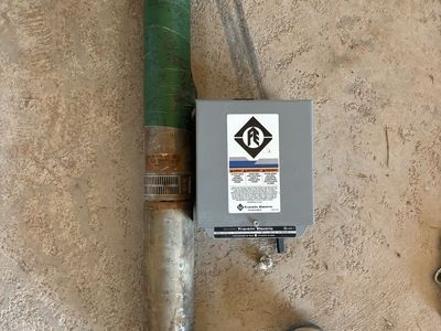 Franklin Electric FPS 4400 Submersible Well Pump & Control Box Model 10FA15S4-3W