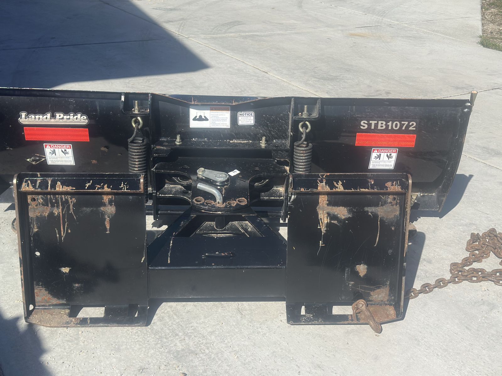 Land Pride Snow/dozer Blade universal Mount