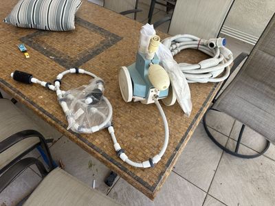 Pool vacuum