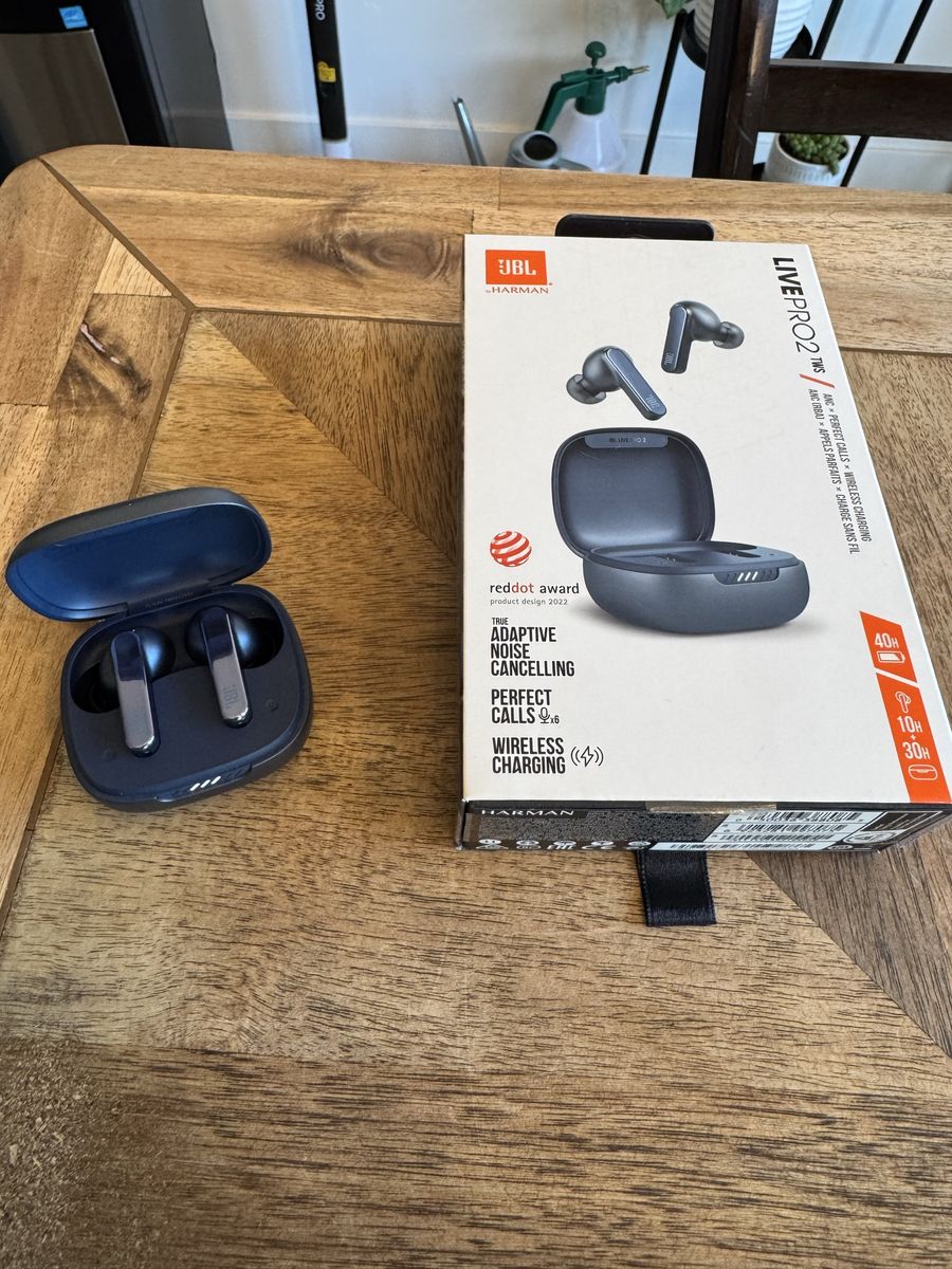 JBL Live Pro 2 TWS Ear Buds