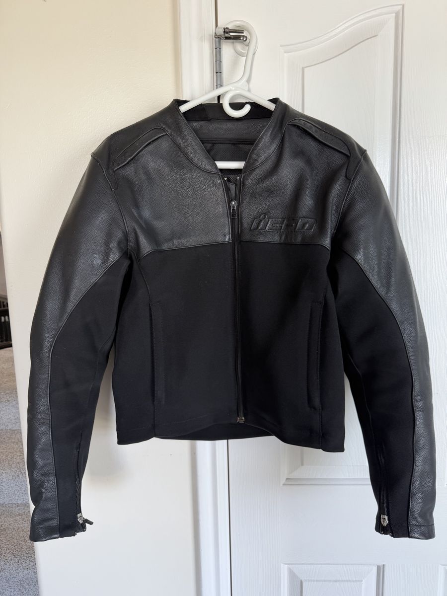 Motorcycle jacket