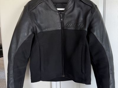 Motorcycle jacket