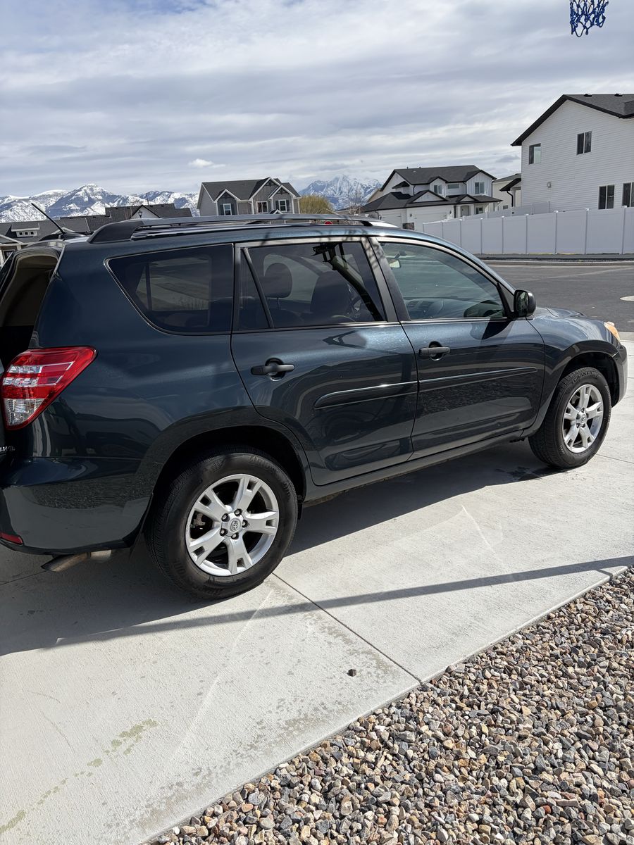 2010 TOYOTA RAV4 Sport