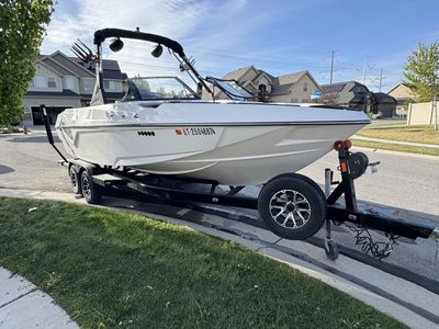 2022 Axis T23 – M5 Engine – Surf Gate