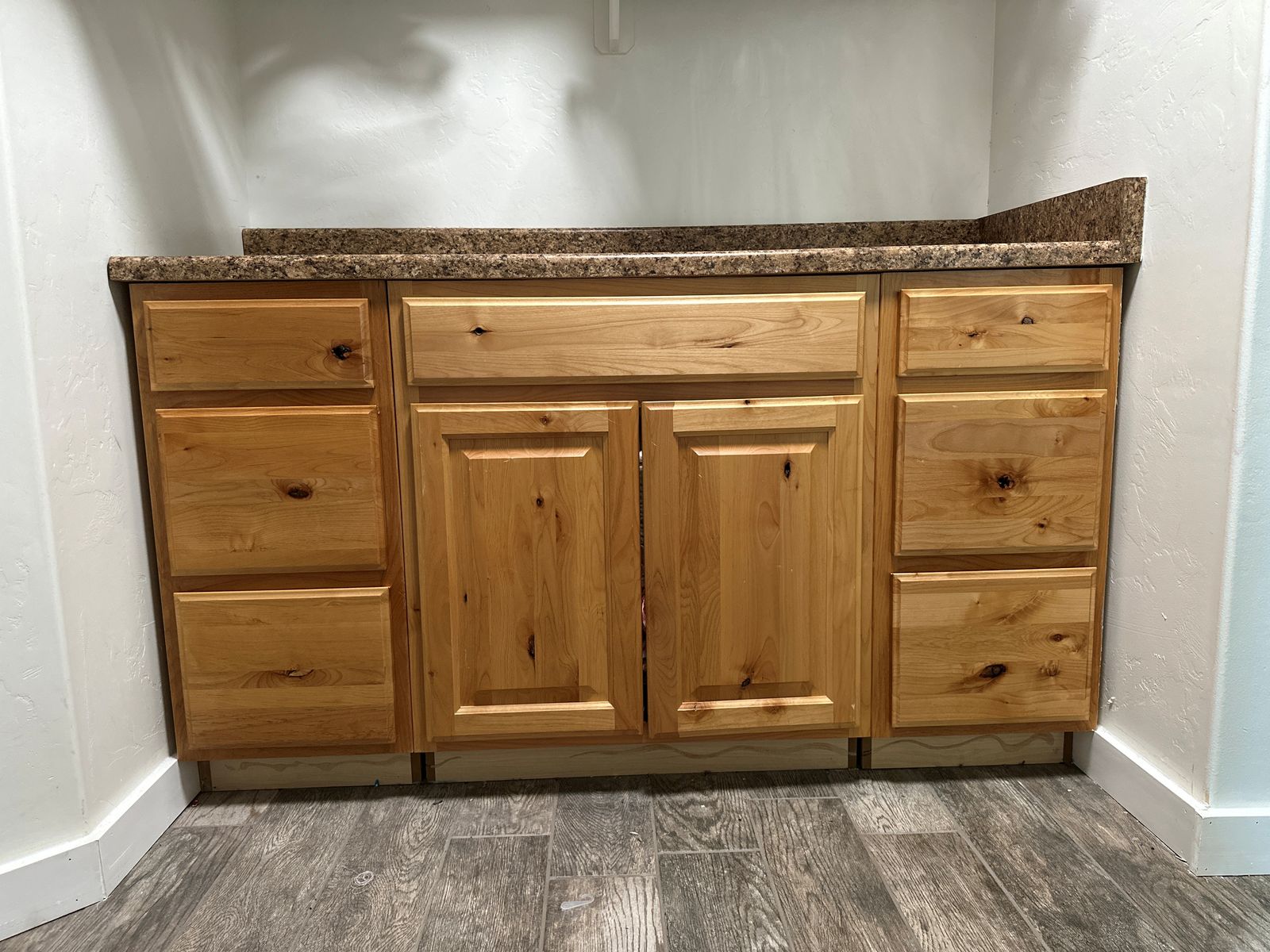 Single Sink Vanity with Countertop