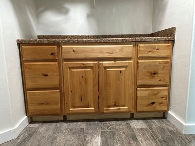 Single Sink Vanity with Countertop