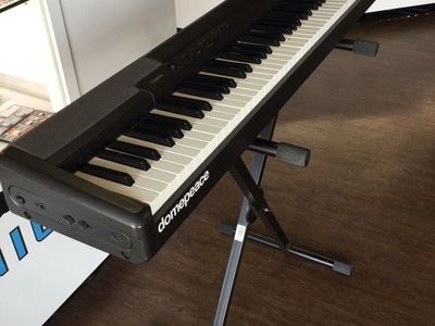 Casio Keyboard. #E75014164