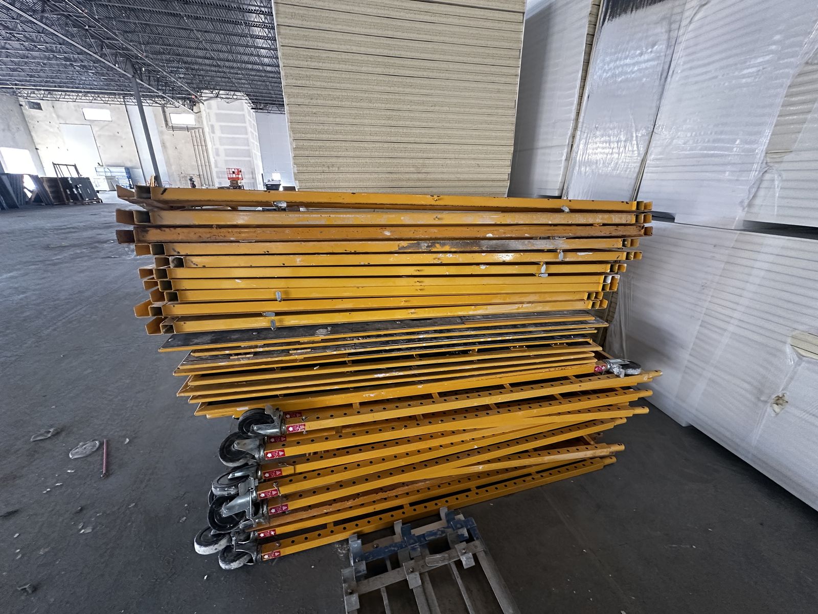 Scaffolding - MetalTech Job Site Series 6' Baker Style— 15 Complete Sets Available